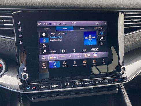 Certified 2024 Jeep Wagoneer L 2WD w/ Premium Group I image 36