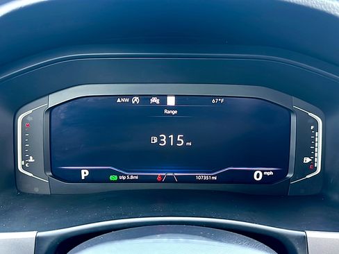 Used 2020 Volkswagen Atlas Cross Sport SEL R-Line image 26