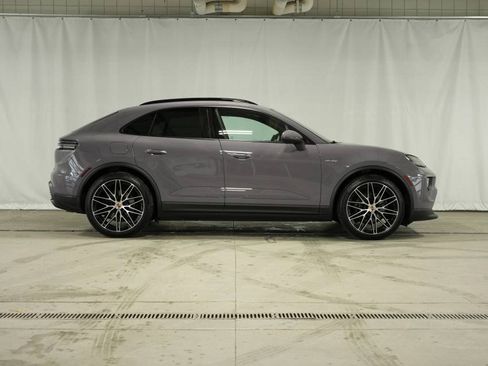 New 2025 Porsche Macan Electric image 8