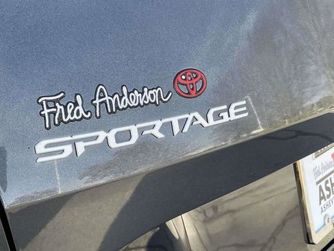 Used 2025 Kia Sportage SX image 11