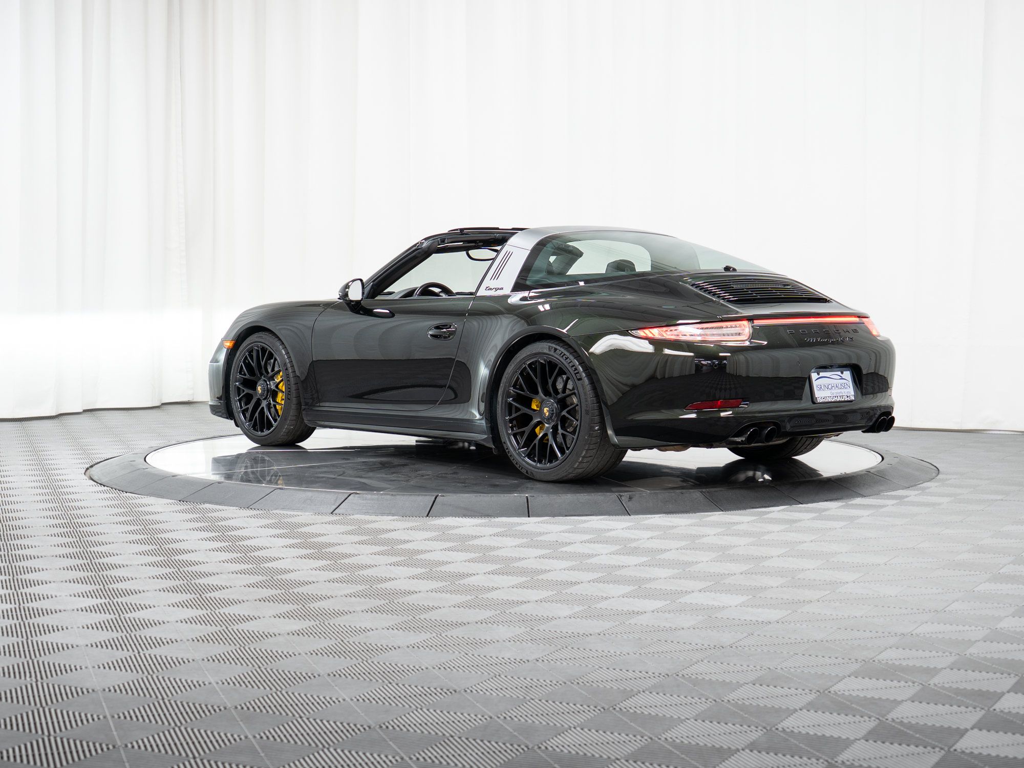 Certified 2016 Porsche 911 Targa 4 GTS AWD/4WD image 39