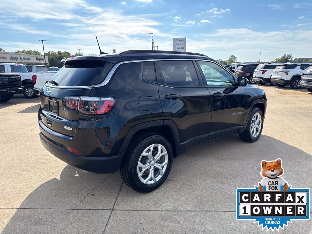 Certified 2024 Jeep Compass Latitude AWD/4WD image 4