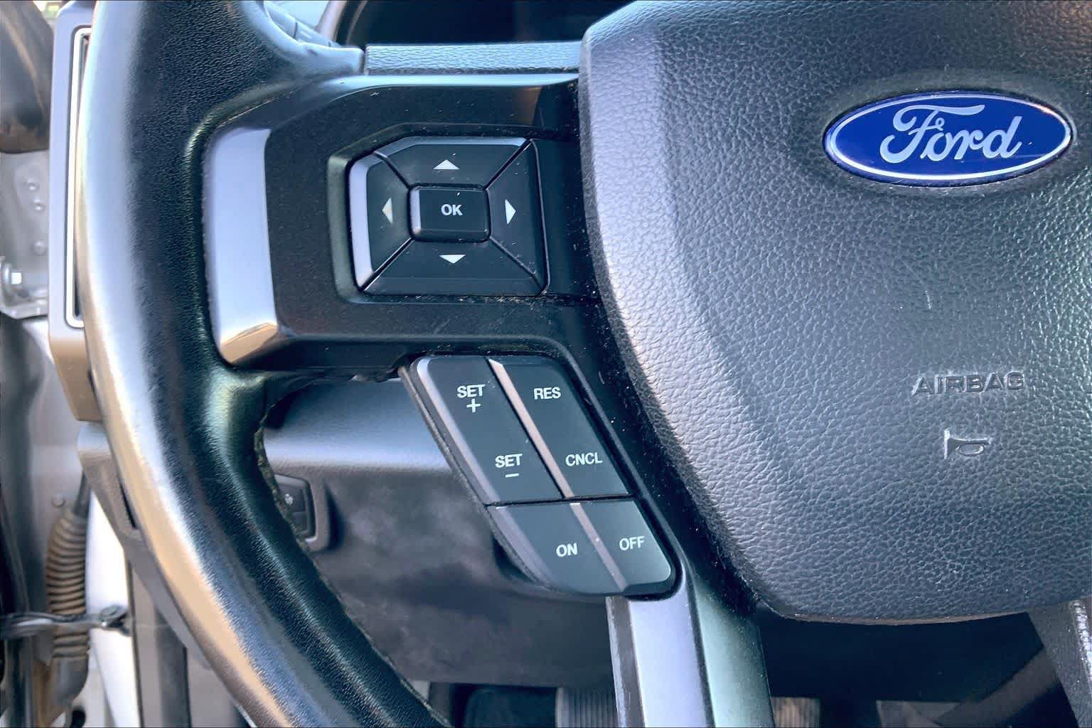Used 2018 Ford Expedition Max Limited RWD image 24