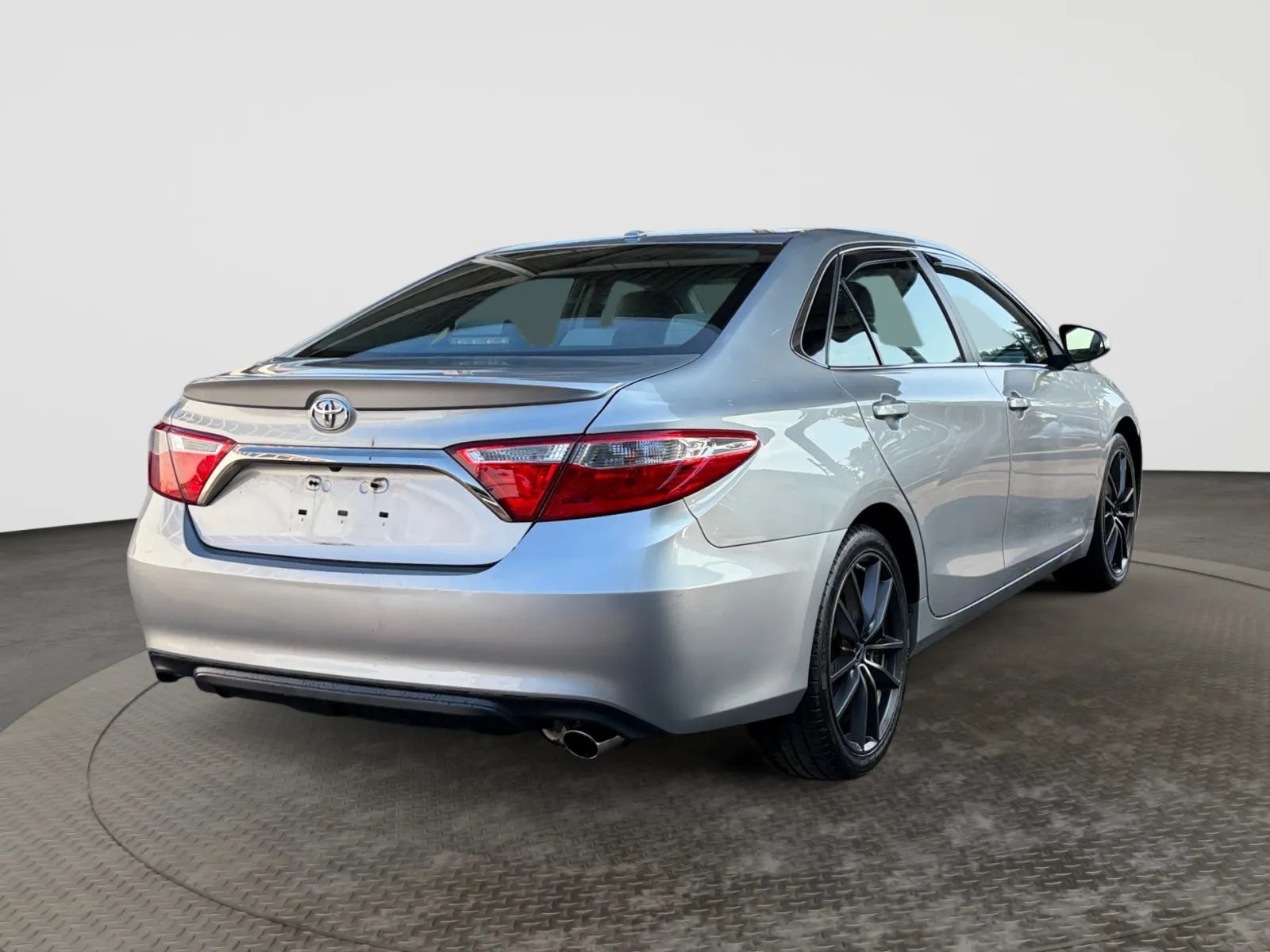 Used 2017 Toyota Camry SE FWD image 10