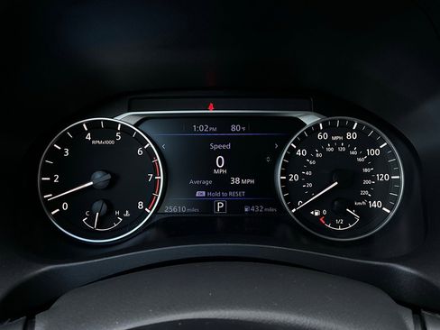 Used 2025 Nissan Altima 2.5 SV image 36