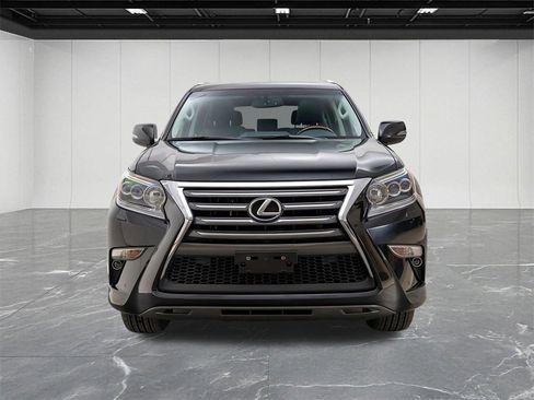 Used 2018 Lexus GX 460 image 5