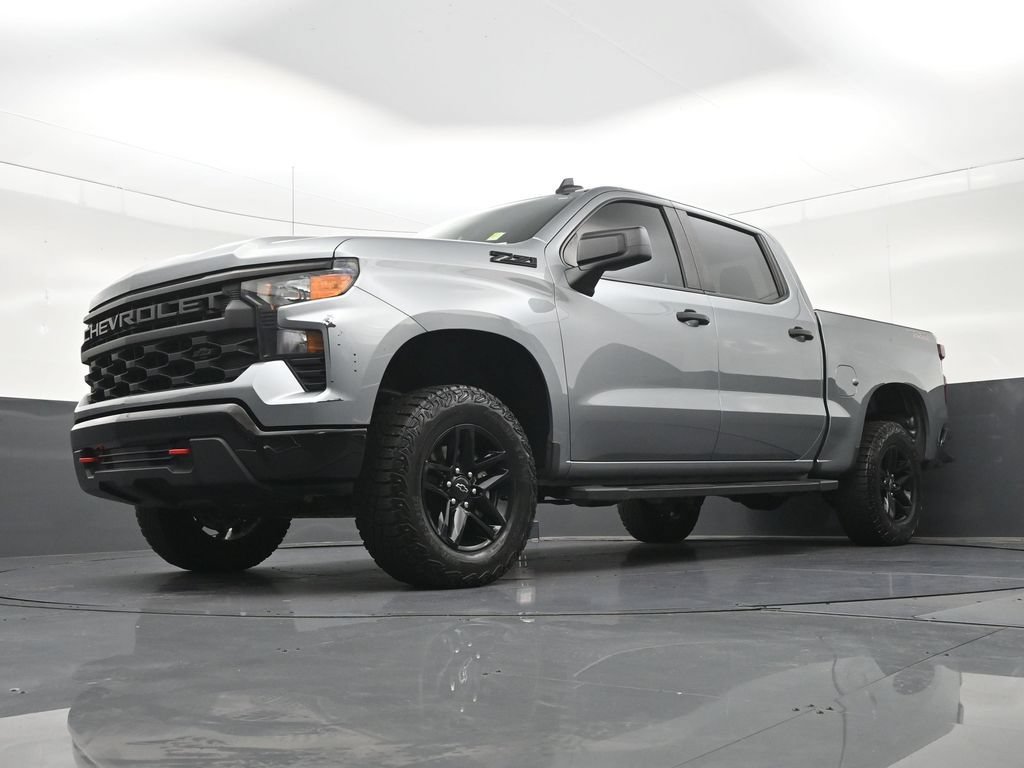 Used 2024 Chevrolet Silverado 1500 Custom Trail Boss AWD/4WD image 23