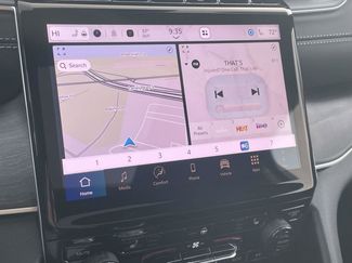 New 2025 Jeep Grand Cherokee Limited video 3