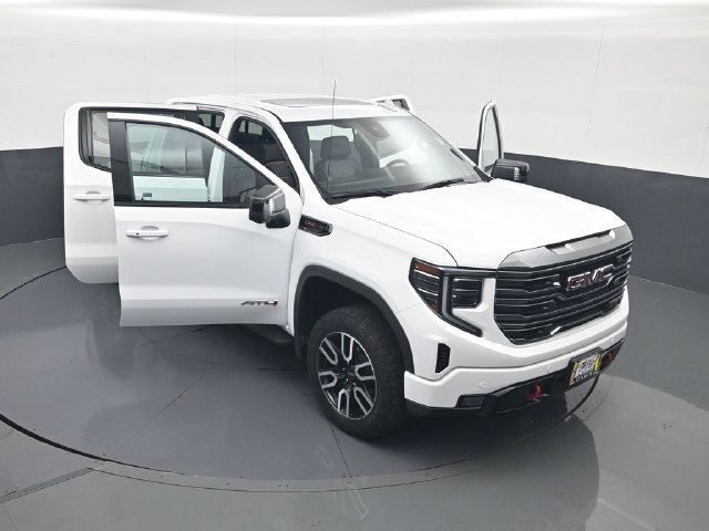 Used 2023 GMC Sierra 1500 AT4 w/ AT4 Premium Package AWD/4WD image 29