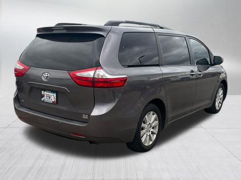 Used 2015 Toyota Sienna XLE w/ XLE Navigation Package AWD/4WD image 3