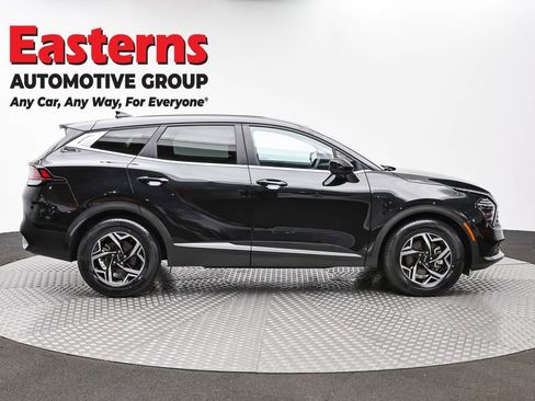 Used 2024 Kia Sportage LX FWD image 4