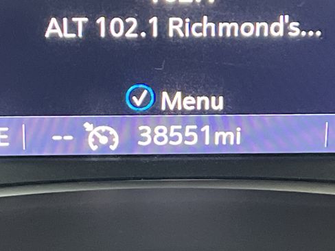 Used 2023 GMC Terrain SLT image 22