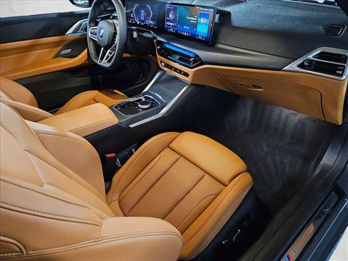 Used 2025 BMW 430i Coupe w/ M Sport Package image 21