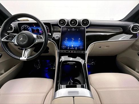 Used 2023 Mercedes-Benz GLC 300 image 13