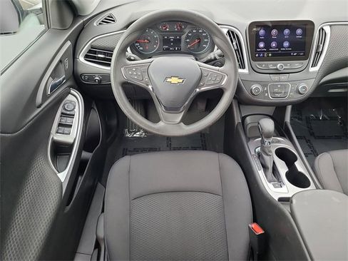 Used 2024 Chevrolet Malibu LS image 15