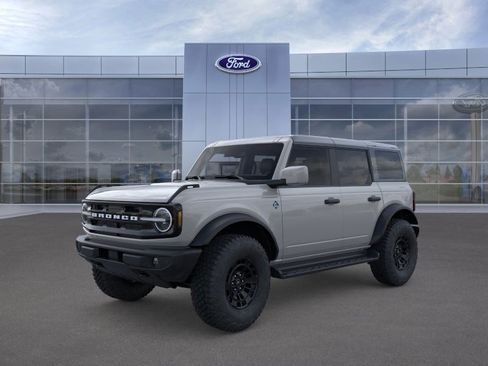New 2026 Ford Bronco Outer Banks w/ Sasquatch Package AWD/4WD image 1