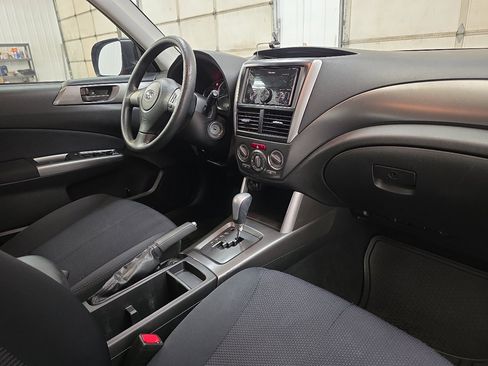 Used 2011 Subaru Forester 2.5X w/ Alloy Wheel Value Pkg image 44