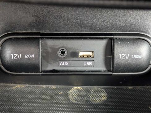 Used 2015 Kia Soul FWD image 22