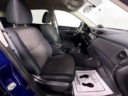 Used 2018 Nissan Rogue SV image 27