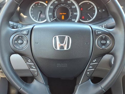 Used 2014 Honda Accord Touring image 16