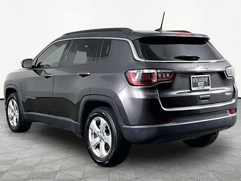 Used 2019 Jeep Compass Latitude FWD image 3