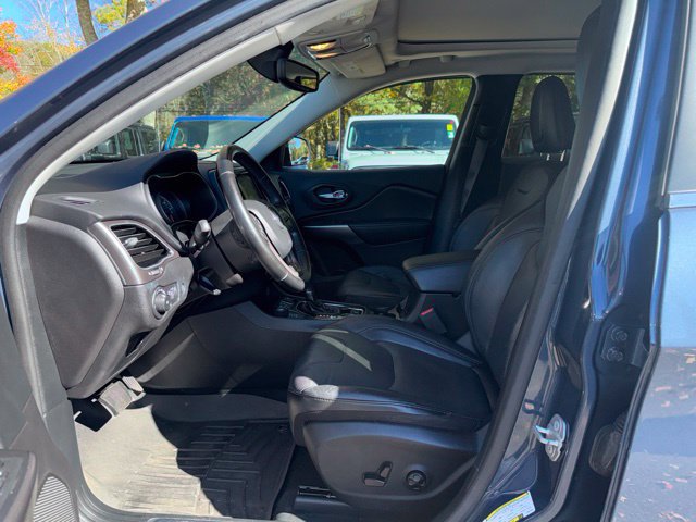 Used 2020 Jeep Cherokee Limited AWD/4WD image 13