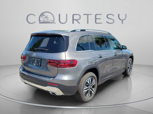 Certified 2026 Mercedes-Benz GLB 250 image 3