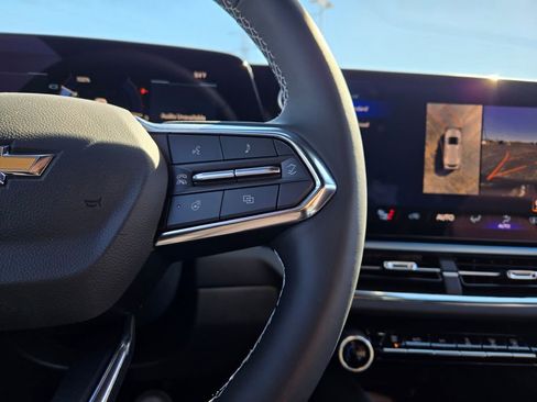 New 2026 Chevrolet Equinox EV LT image 25