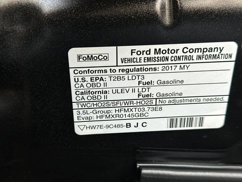 Used 2017 Ford Explorer XLT w/ Equipment Group 201A image 32