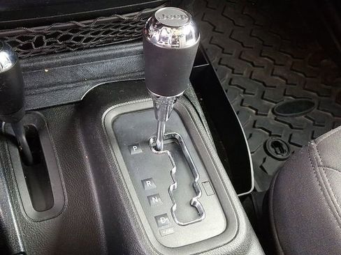 Used 2017 Jeep Wrangler Unlimited Sport w/ Quick Order Package 24S image 18