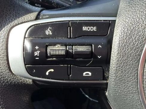 Used 2022 Kia K5 LX FWD image 12
