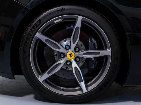 Used 2014 Ferrari California image 59