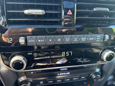 Certified 2023 Lexus GX 460 Premium w/ Premium Package AWD/4WD image 15