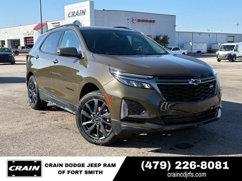 Used 2023 Chevrolet Equinox RS w/ RS Leather Package AWD/4WD image 1
