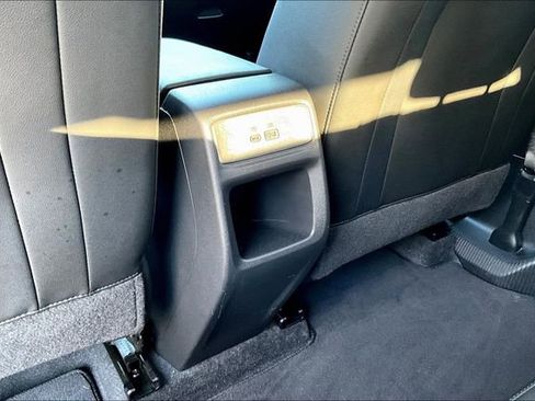 Used 2024 Chevrolet Trax LT w/ LT Convenience Package image 10