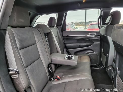 Used 2020 Jeep Grand Cherokee Laredo image 25