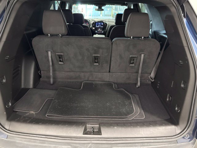 Used 2023 Chevrolet Traverse LT FWD image 32