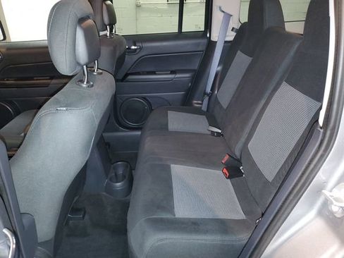 Used 2017 Jeep Patriot Sport w/ Power Value Group image 27