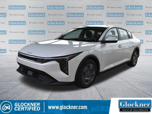 Used 2025 Kia K4 LX FWD image 1
