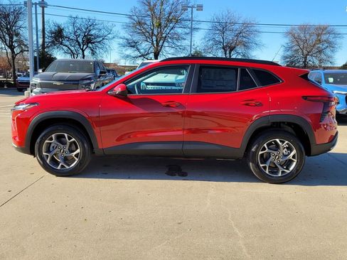 New 2026 Chevrolet Trax LT image 2