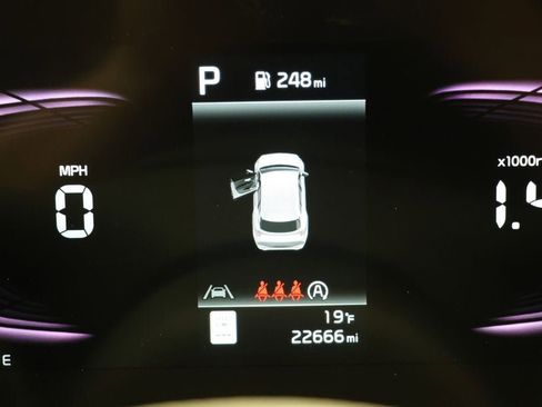 Used 2023 Kia Sportage EX image 18