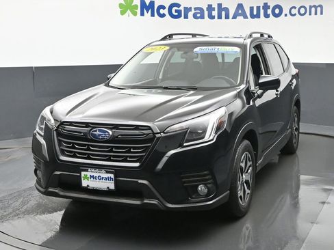 Used 2023 Subaru Forester Premium AWD/4WD image 22