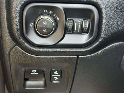 Used 2021 RAM 1500 Laramie image 9