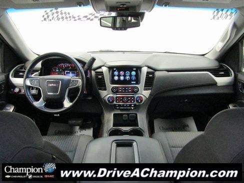 Used 2016 GMC Yukon SLE w/ HD Trailering Package image 19
