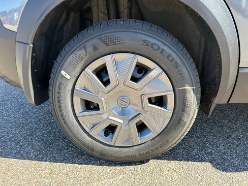 New 2026 Nissan Kicks S image 17