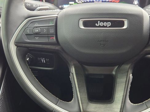 Used 2024 Jeep Grand Cherokee Limited 4xe AWD/4WD image 19