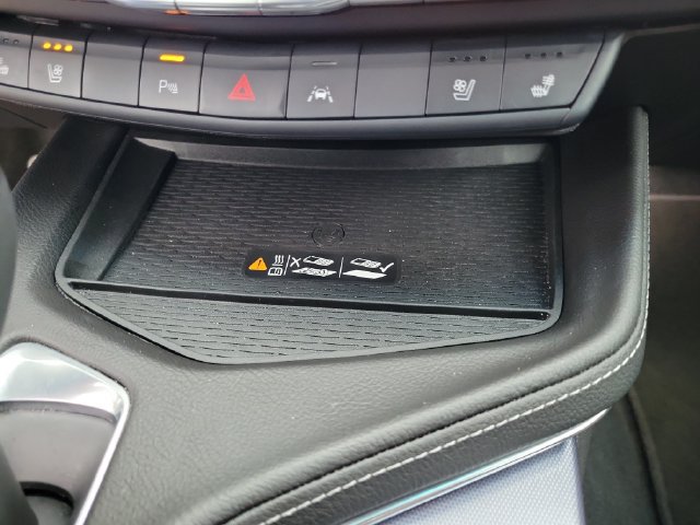 Used 2023 Cadillac CT4 Premium Luxury w/ LPO, Exterior Accent Package RWD image 33