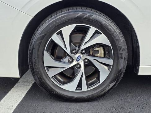 Used 2022 Subaru Legacy Premium AWD/4WD image 29
