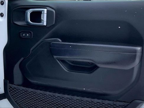 Used 2021 Jeep Wrangler Unlimited Sport image 23