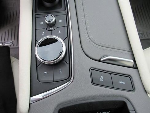 New 2026 Cadillac XT5 Premium Luxury w/ Driver Assist Package FWD image 26